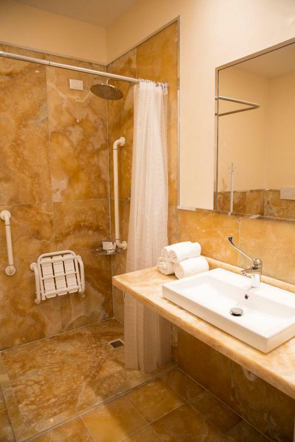 Boutique Hotel Enia Prato  Bagian luar foto